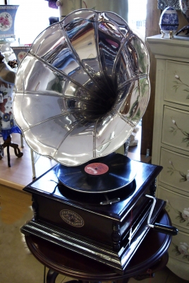 Grammophon (Symbolfoto) / Foto: Rike/pixelio.de